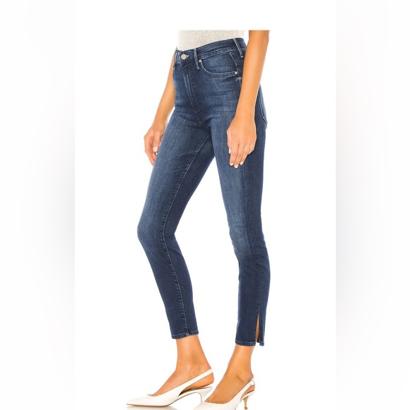 MOTHER Swooner Ankle Slice Jeans - Picture 9 of 9